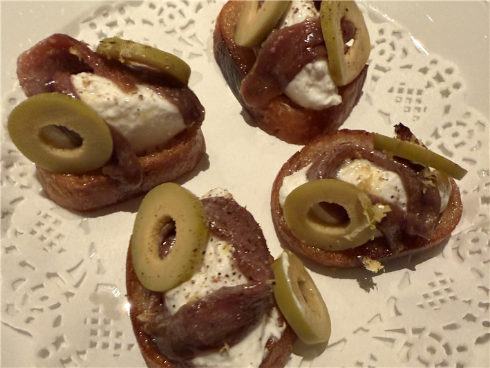 anchovy canapes
